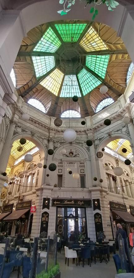 Appartamento Alt Studio Bucarest Esterno foto