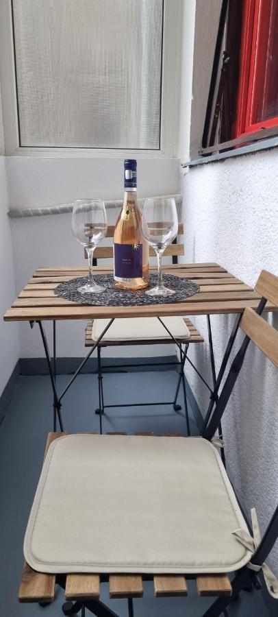Appartamento Alt Studio Bucarest Esterno foto
