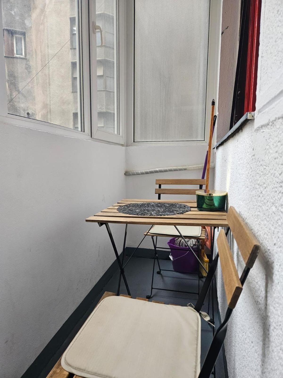 Appartamento Alt Studio Bucarest Esterno foto