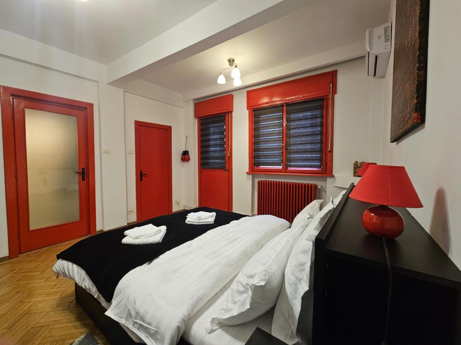 Appartamento Alt Studio Bucarest Esterno foto