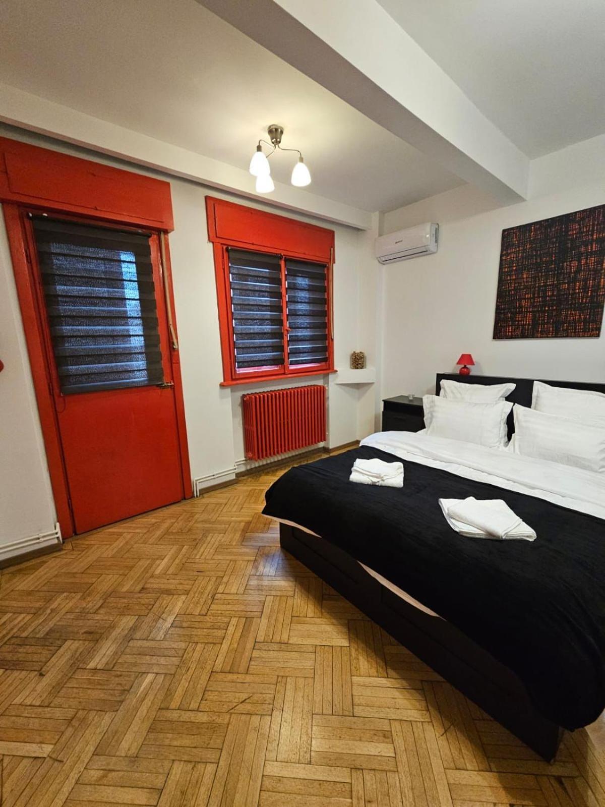 Appartamento Alt Studio Bucarest Esterno foto